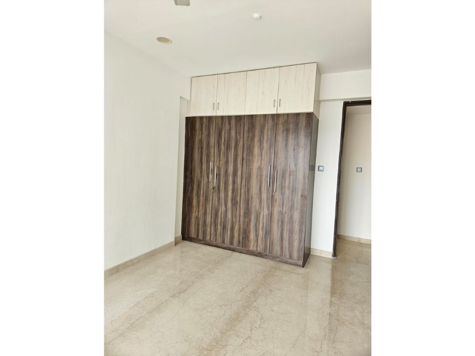 Rustomjee Oriana, Kalanagar BKC Properties-0003